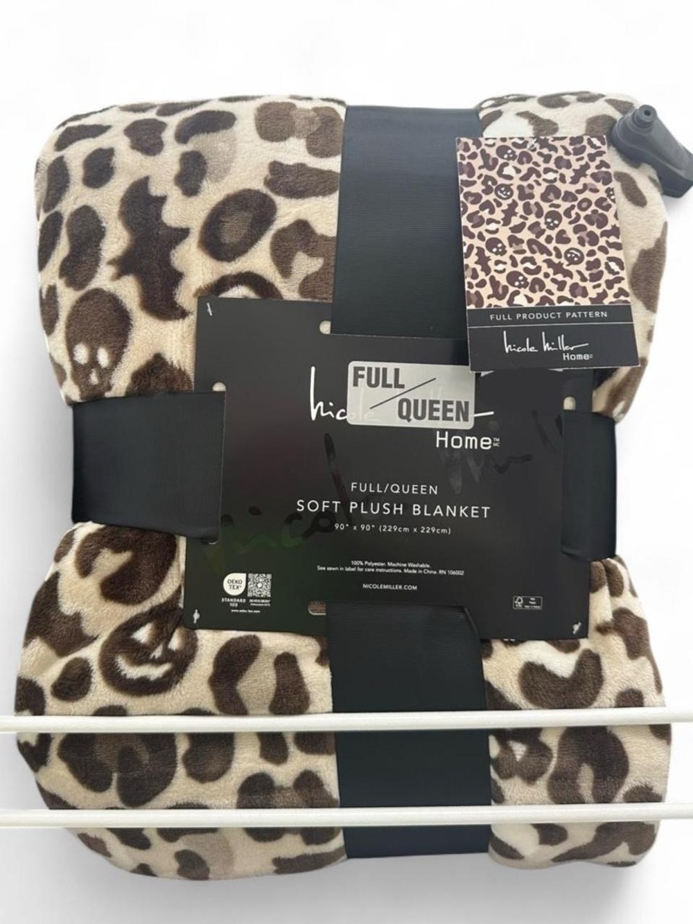 Nicole Miller Home Leopard Skulls, Bats, Pumpkins Halloween Blanket, Full/Queen
